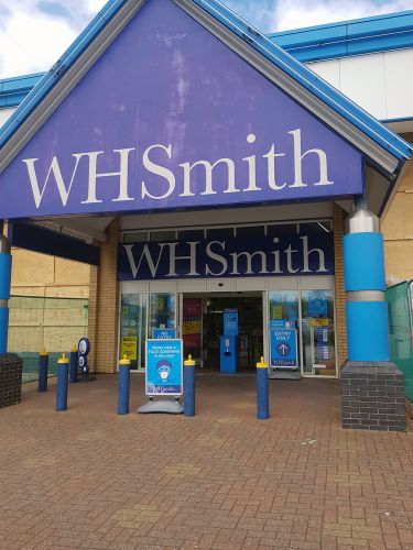 Tamworth WHSMITH Refit